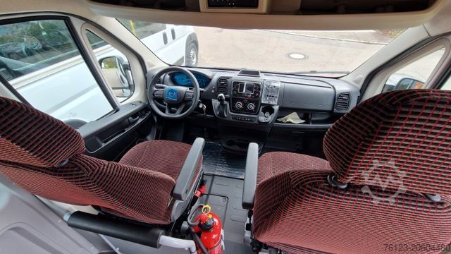 Minibus  2 x Opel Movano, 3 x Fiat Ducato 18 Sitzer Jumpe