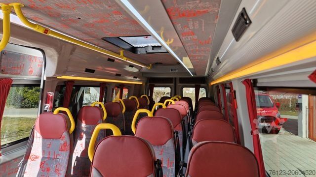 Minibús MAN TGE 22 Sitze GSR2 COC Lagerfahrzeug Stock