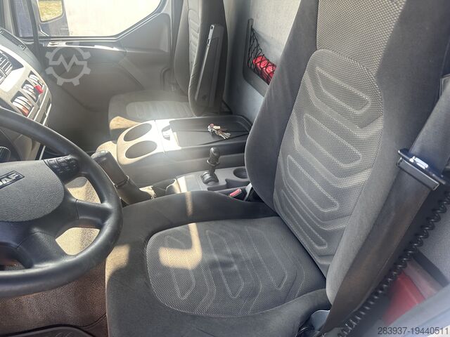 Tovornjak s samooskrbnim vozilom DAF LF 55