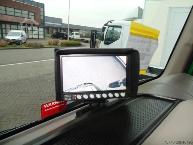 手提箱 DAF LF 180 + lift + euro 6