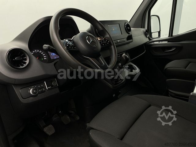 Hátíð loftrými sendibíll MERCEDES-BENZ Sprinter 316 *Werkstatt* AHK 3,5t+KAMERA+230V 56