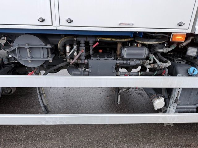 Truk tangki vakum SCANIA P360 6x2*4 Hvidtved Larsen Flexline 310