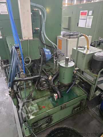 Máquina de fabricación de tornillos SACMA SP.240