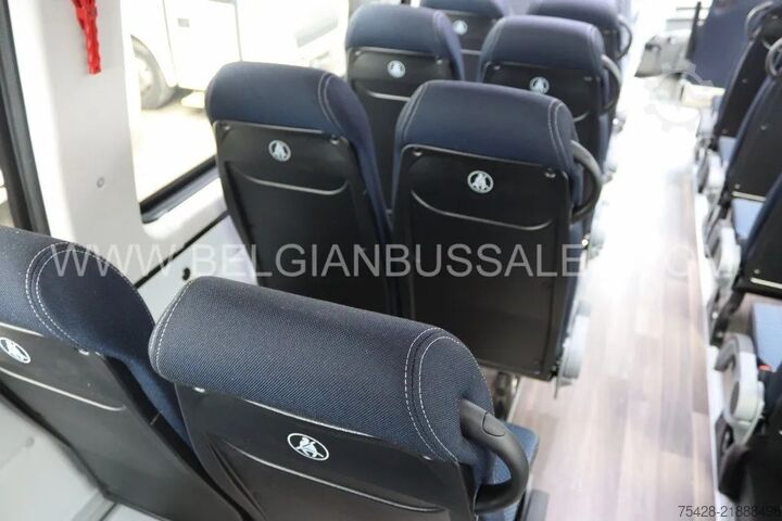Minibús Iveco Daily Line New / 65C18H8 4100L / Airco / Automa...
