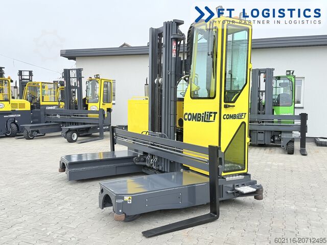 Carrello elevatore a quattro direzioni Combilift C3000STE TRIPLEX WIDE POSITIONER CABIN