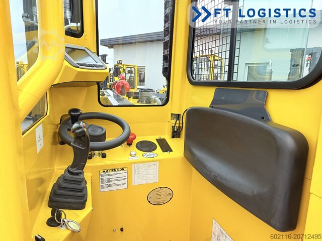 Carrello elevatore a quattro direzioni Combilift C3000STE TRIPLEX WIDE POSITIONER CABIN