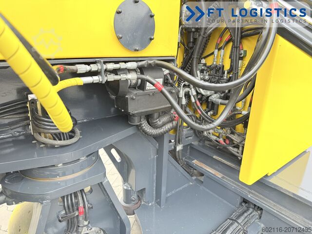 Carrello elevatore a quattro direzioni Combilift C3000STE TRIPLEX WIDE POSITIONER CABIN