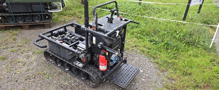 Bulldozer NIKO Raupe Hatz 1B50 T-4 Tank Stromaggregat