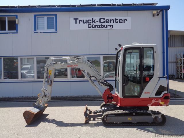 Mini excavator TAKEUCHI TB 225 Powertilt Löffel Taklock 2.400 kg