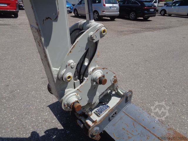 Mini excavator TAKEUCHI TB 225 Powertilt Löffel Taklock 2.400 kg