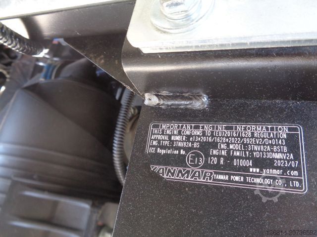 Mini excavator TAKEUCHI TB 225 Powertilt Löffel Taklock 2.400 kg