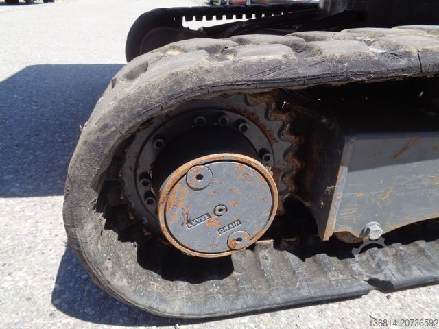 Mini excavator TAKEUCHI TB 225 Powertilt Löffel Taklock 2.400 kg