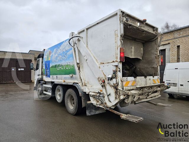 Fordon för avfallshantering Volvo FM7