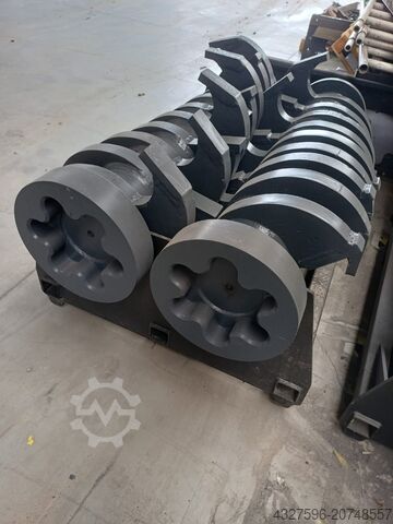 Déchiqueteuse à deux arbres ARJES IMPACTOR 250/850 ;COMPACTOR 300; EKOMAXX