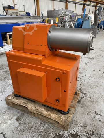  OLIVER & BATLLE HM-15