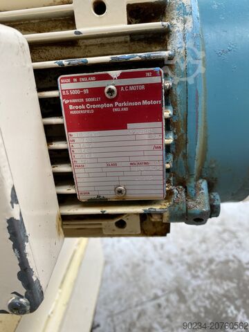 660-литрова лентова бъркачка от неръждаема стомана Winkworth WINKWORTH GU660