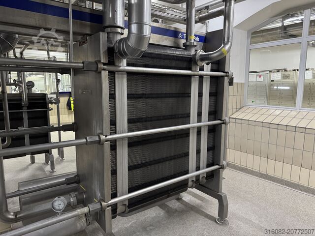 Juomien tuotantokone Tetra Pak Tetra Plex C10-KSM