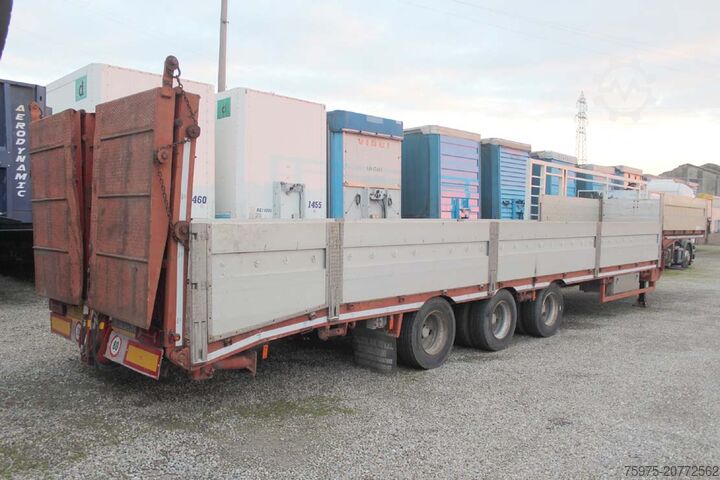 Låglast-semitrailer för transport av byggmaskiner DE ANGELIS semirimorchio carrellone verricello usat