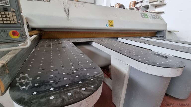 PANELSKÄRARE MED LYFTBORD SELCO EBT 120 L