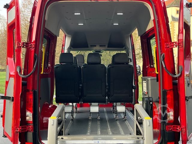 Minibús VOLKSWAGEN CRAFTER 2.0 TDI 8 SITZER KLIMA 1.HAND HECKLIFT