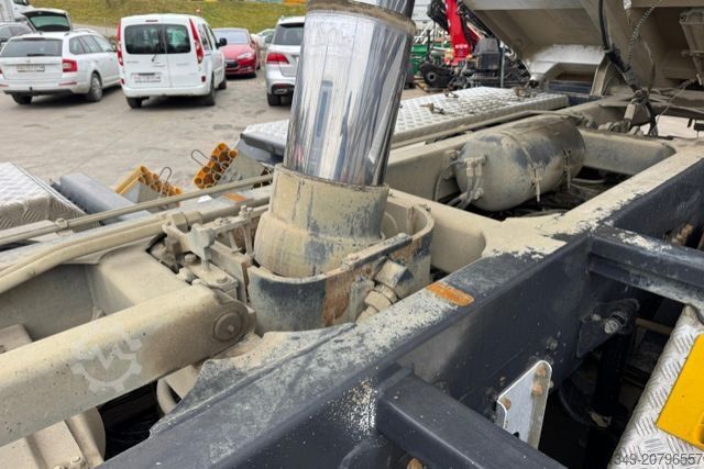 Tipper truck SCANIA G490 10x4 2S Moser