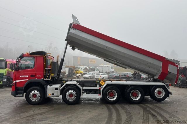 Tipper truck VOLVO FMX-500 10x4 Rückwärtskipper