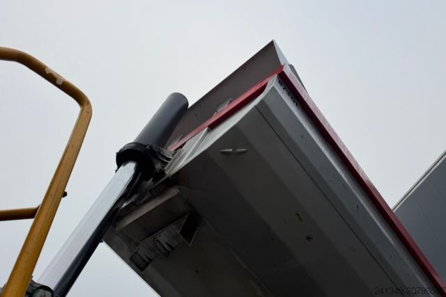 Tipper truck VOLVO FMX-500 10x4 Rückwärtskipper