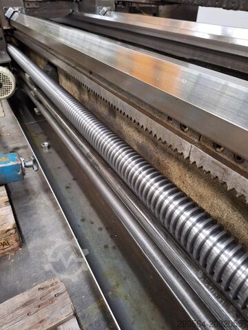 STANKO težkosučinska stružnica – dolgoležiščna – klasična – z digitalnim prikazovalnikom STANKO 16K40-8