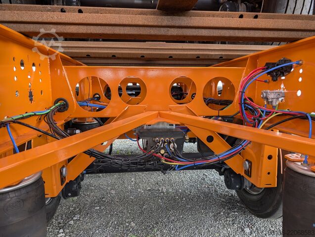Vaihtolava-puoliperävaunu Fliegl SDS 380 für 20" Container Heckbündig
