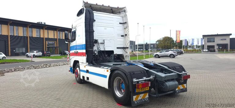 标准-SZM Volvo FH 16 Very beautiful Volvo FH16 520, lots of ho...