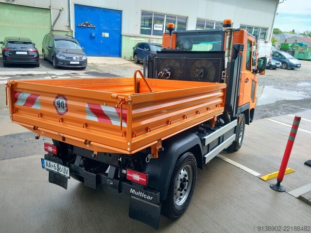 Zamiatarka drogowa Hako Multicar M31