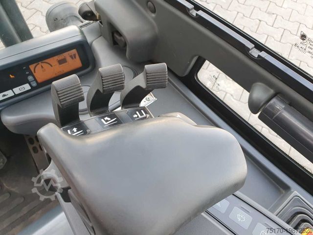 Ön yükleyici forklift JUNGHEINRICH EFG 215 / Triplex: 4.35m! / SS / nur 2.054h!