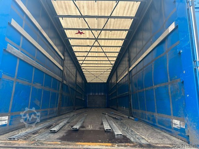 Otvorený náves s plachtou KRONE SD DA Schiebeplane Curtainsider