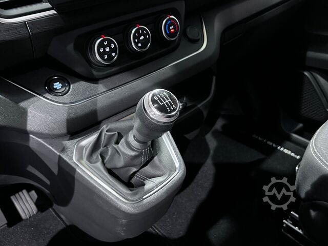 حافلة صغيرة Nissan Primastar Kombi dCI 150 L1H1 Tekna Navi SHZ Kam