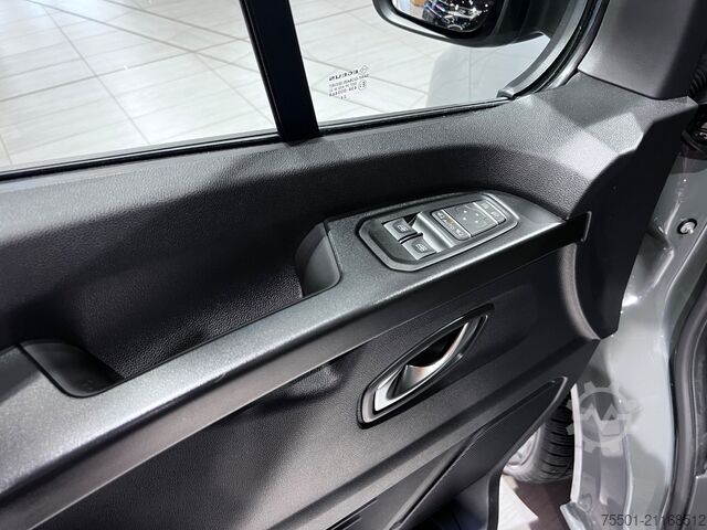 حافلة صغيرة Nissan Primastar Kombi dCI 150 L1H1 Tekna Navi SHZ Kam