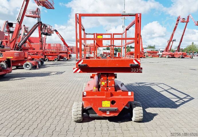 Elevador de tijera Holland Lift Y 83 EL 16