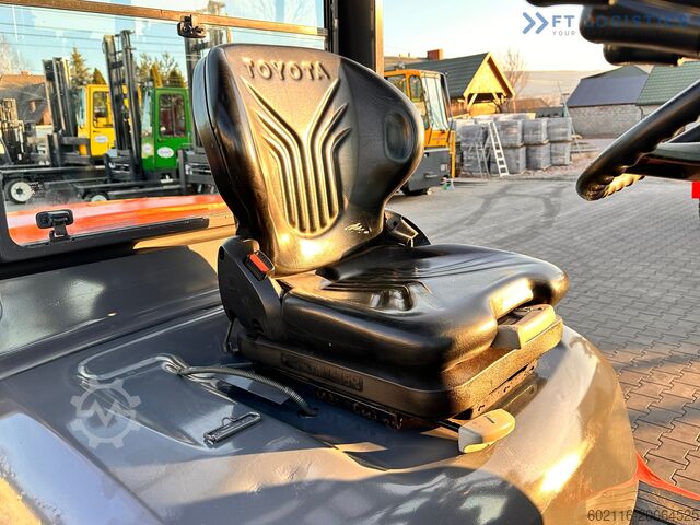 Vorkheftruck Toyota 42-4FD40 / DIESEL / 4500KG / DUPLEX / FO