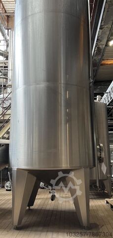 Vertical stainless steel tank with mixer 