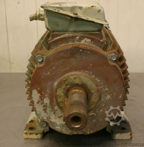 Moteur électrique 11 kW 1440 tr/min VEM KMR132M4