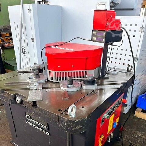Bevágógép Amada CSHW-220
