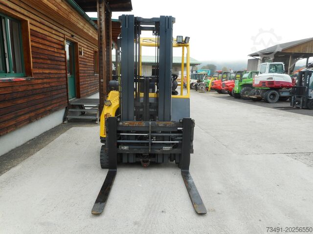 Carretilla elevadora de cuatro vías Combilift CB3000 Diesel 4Wege Triplex