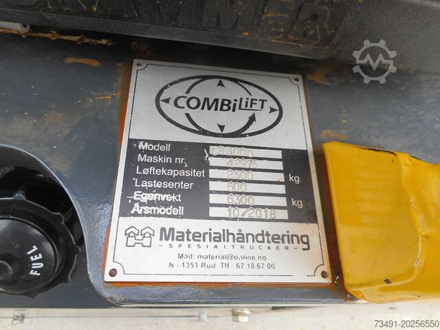 Carretilla elevadora de cuatro vías Combilift CB3000 Diesel 4Wege Triplex