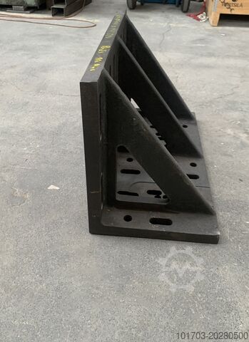 Støpejernsbeslag Equerre en fonte 640 x 400 x 320 mm