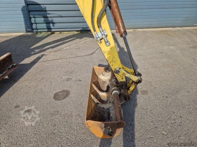 Ekskavators-iekrāvējs Yanmar ViO25