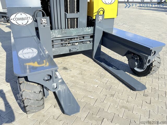 Carrello elevatore a quattro direzioni Combilift C5000XL GAS TRIPLEX 6000 EXTENDABLE FORK