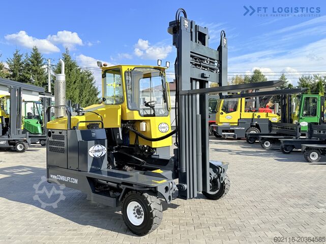 Carrello elevatore a quattro direzioni Combilift C5000XL GAS TRIPLEX 6000 EXTENDABLE FORK