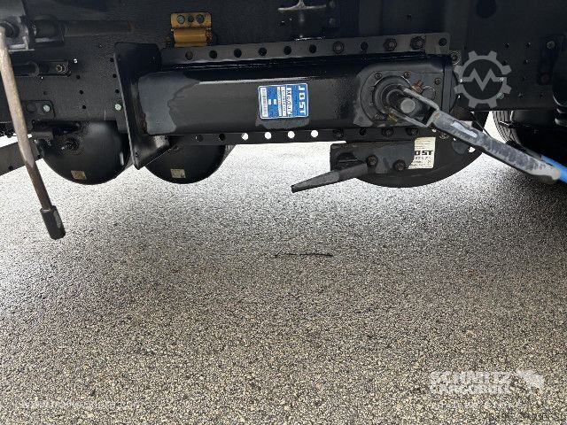 Открытый полуприцеп с тентом Schmitz Cargobull Semitrailer Curtainsider Mega