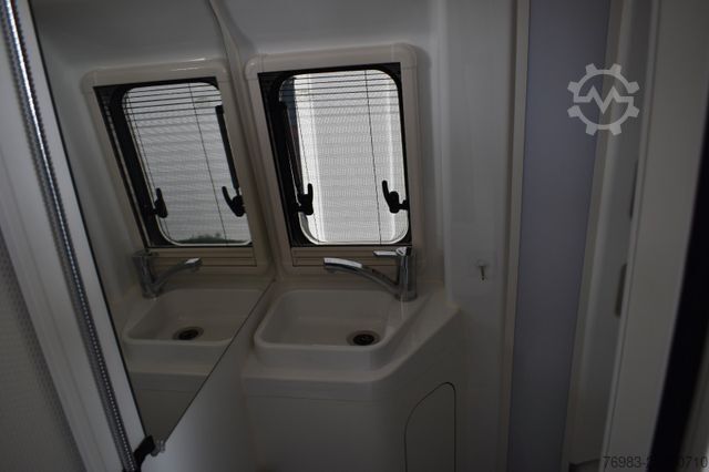 Kombi s visokim krovom MERCEDES-BENZ James Cook 419 CDI 4x4 9 G-Tronic Slide Out