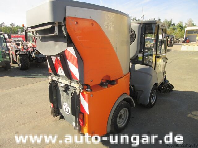 Penyapu jalan Hako CityMaster CM 600 Kehrmaschine 4x4 Kommu