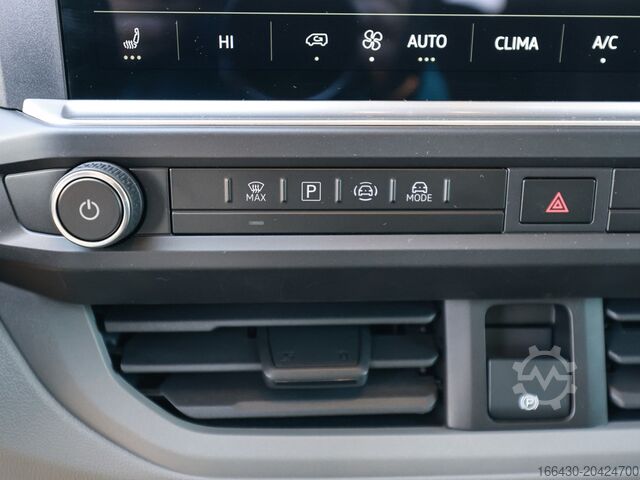 Minibus VW T7 Caravelle 2.0 TDI LR 8 Sitze Autom. NAVI